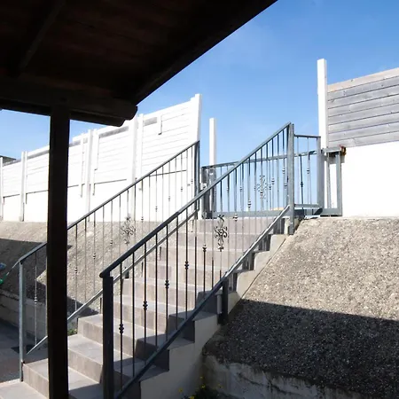 アパートホテル Eden