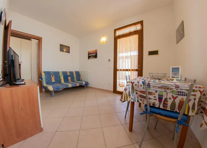 Eden アパートホテル