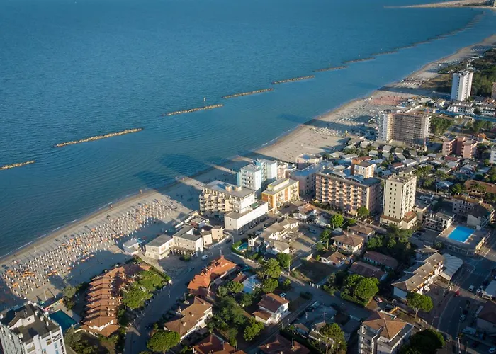 アパートホテル Eden コマッキオ